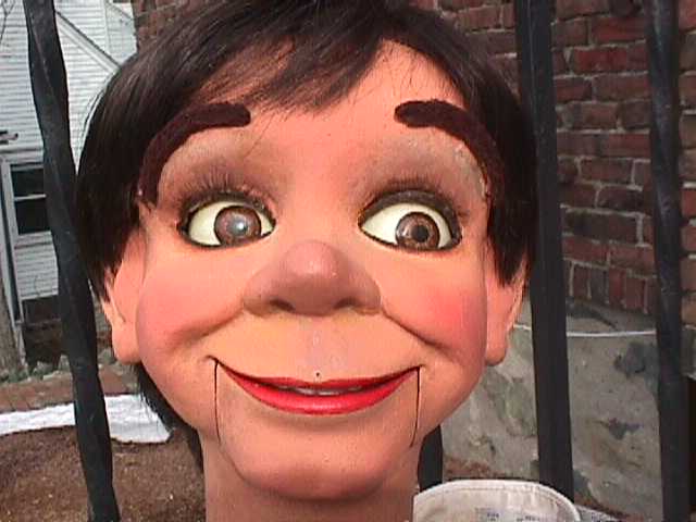 Ventriloquist Central Dan Willinger -Ray Guyll Figure - The New Tribute to Ventriloquism