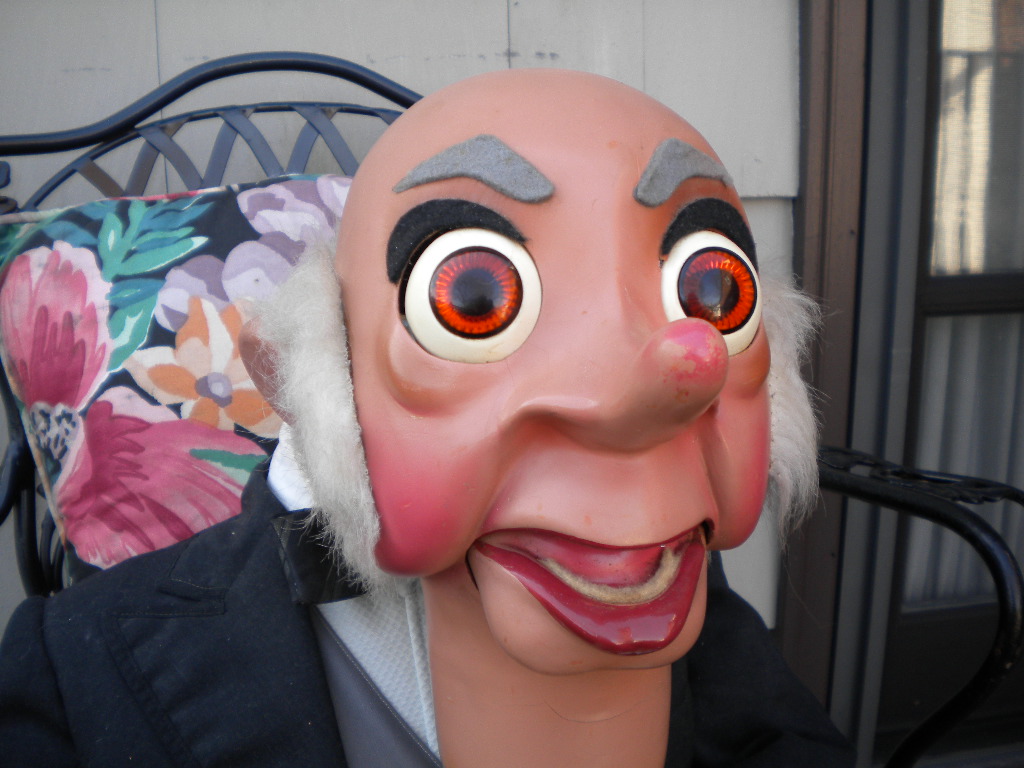 Ventriloquist Central Collection | Rene Zendajas Figure