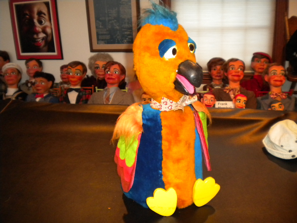 Ventriloquist Central | Brian Hamilton Bird Ventriloquist Figure