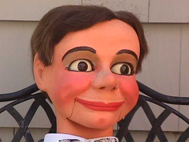 Ventriloquist Central - Frank Marshall Figure