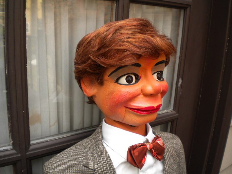 Ventriloquist Central |  Frank Marshall Walking Figure
