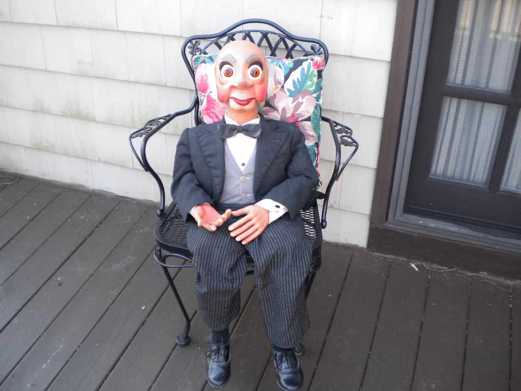 Ventriloquist Central Collection | Rene Zendajas Figure